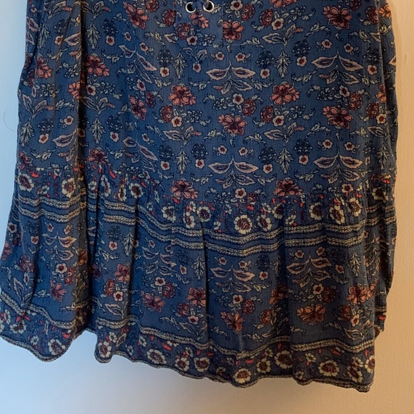 Beautiful Floral Tank - Picture 4 of 5